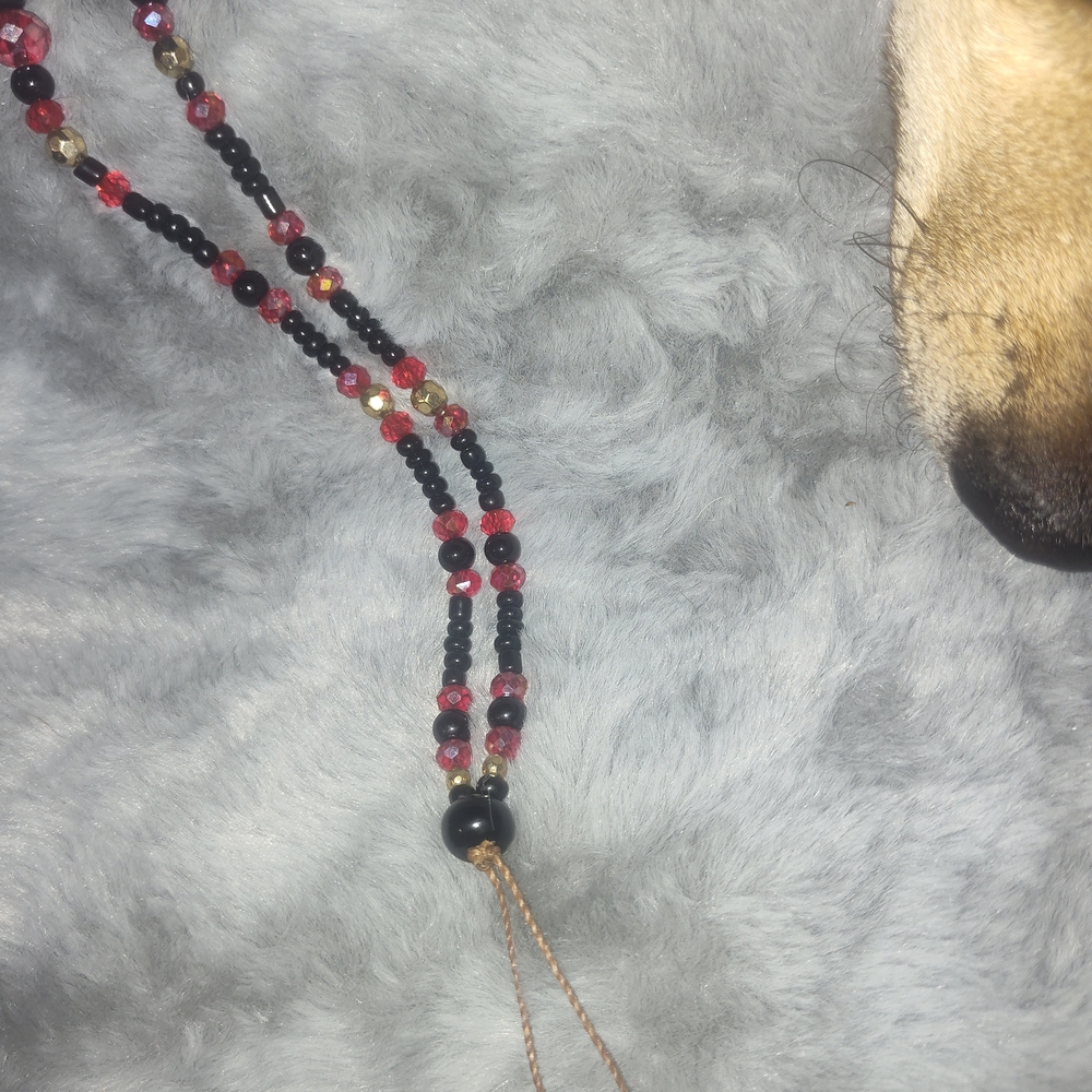 Elegant Beaded Key Holder - Black and Red